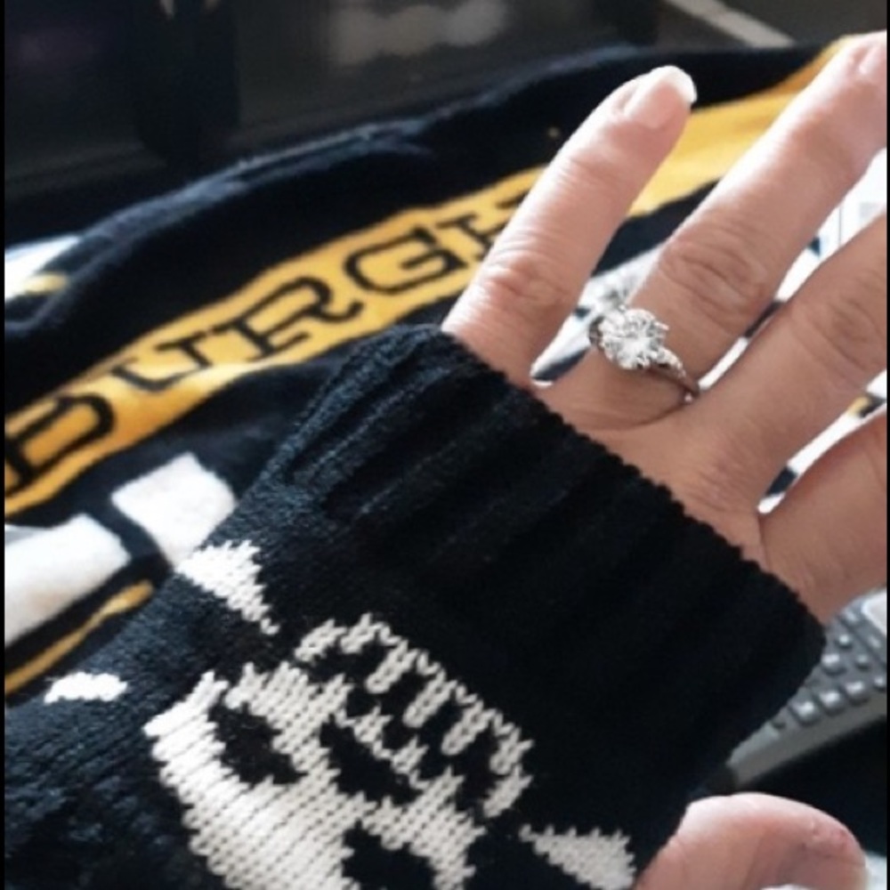 NY Sterling Silver SKULL💀3.1k White Sapphire Ring - Picture 2 of 11